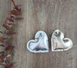 Obesek za ključe, srce - zlata in srebrna