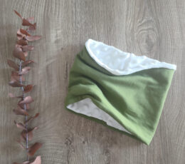 Otroški šal buff - olivno zelen