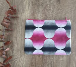 Toaletna torbica - abstraktni vzorec