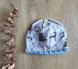 Otroška kapa - siva z motivom živali