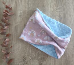 Otroški šal buff - roza z motivom mavric