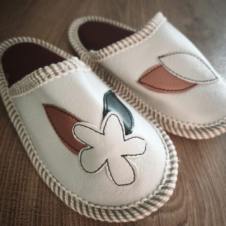 Otroški usnjeni copati, Center metraže (23)