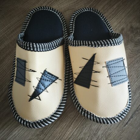 Otroški usnjeni copati, Center metraže (34)