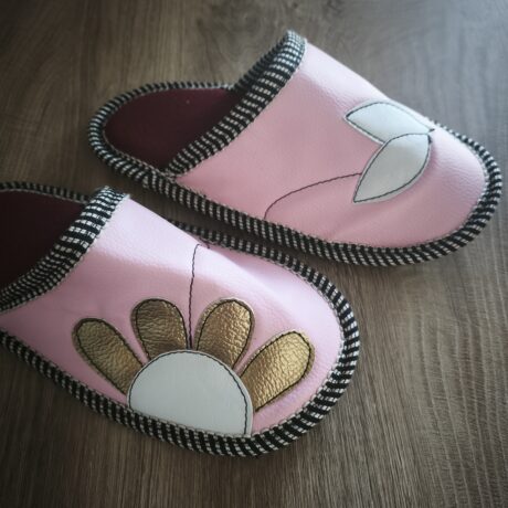 Usnjeni copati, Center metraže (16)