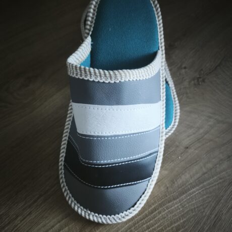 Usnjeni copati, Center metraže (23)