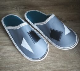 Usnjeni copati z geometrijskim vzorcem, 44-45